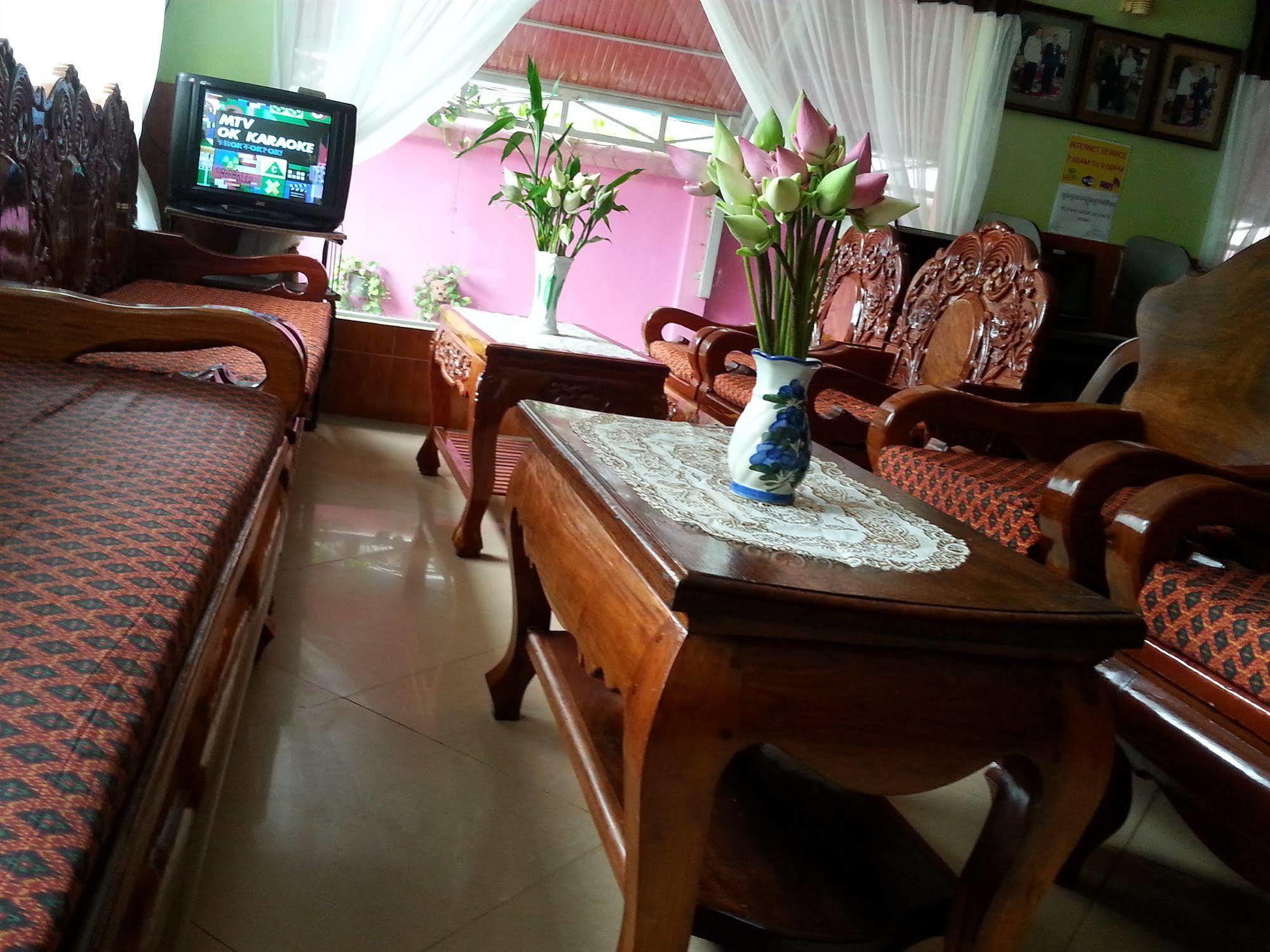 Ta Som Guesthouse & Tour Services Siem Reap Esterno foto