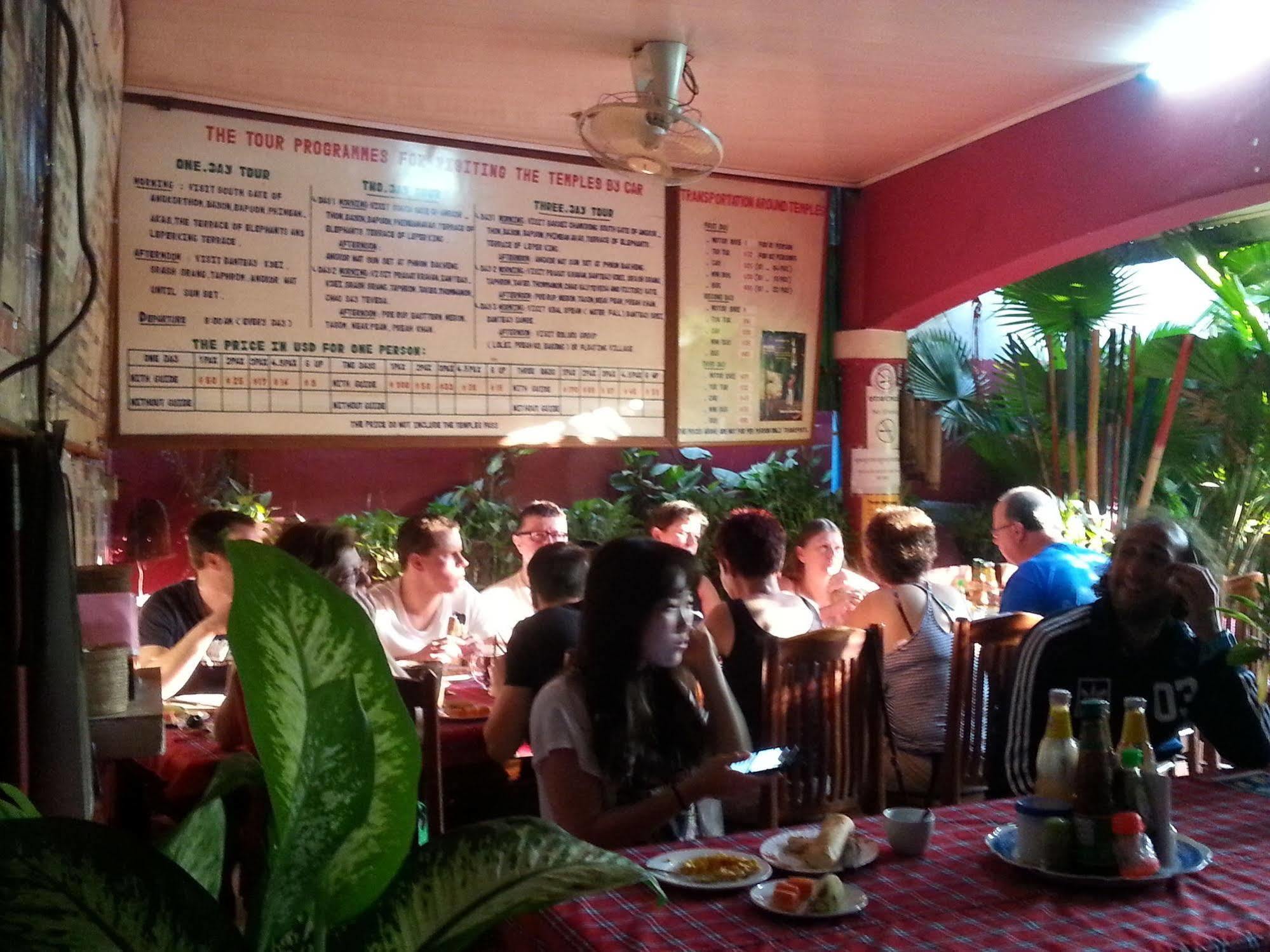 Ta Som Guesthouse & Tour Services Siem Reap Esterno foto