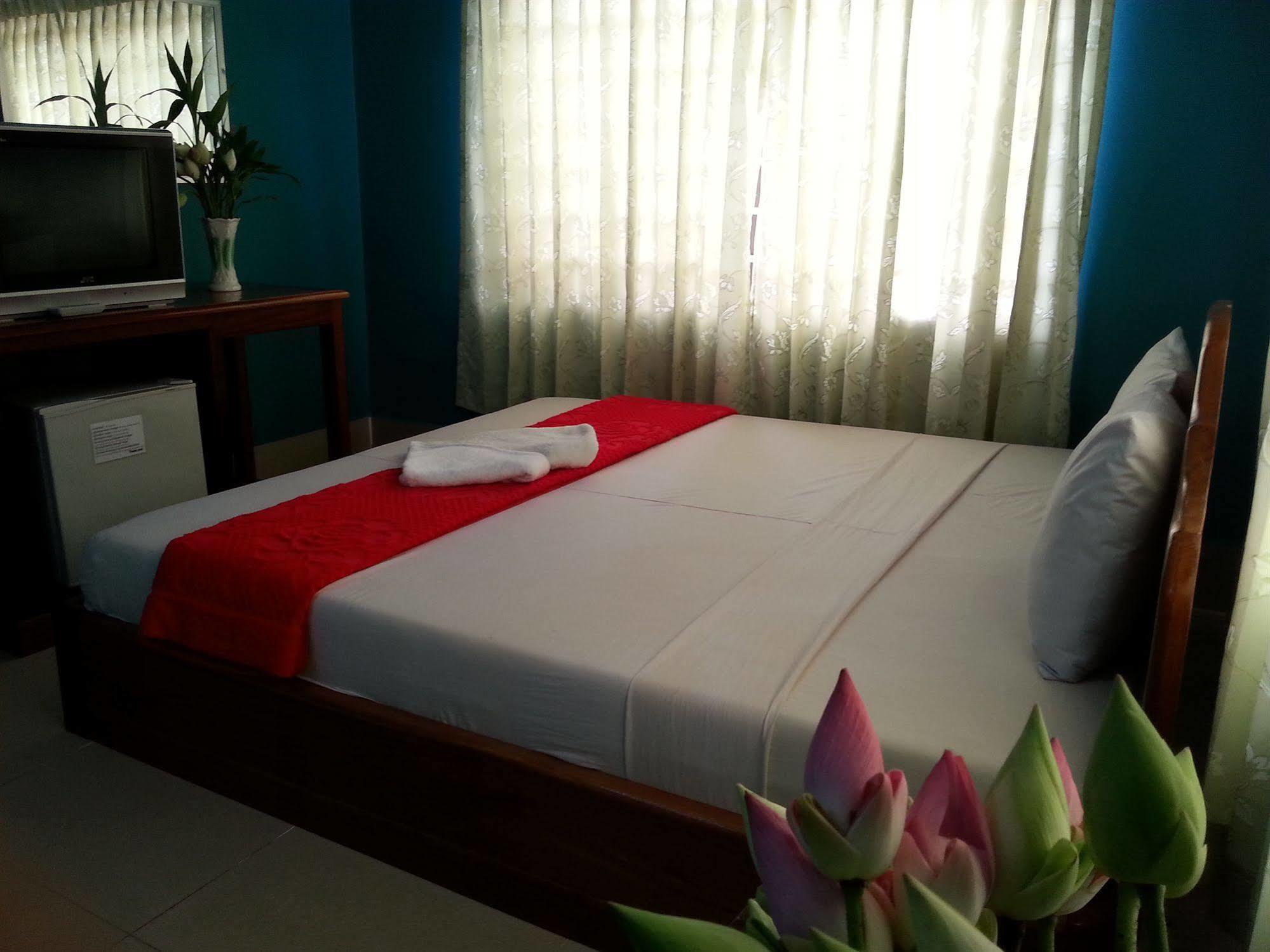 Ta Som Guesthouse & Tour Services Siem Reap Esterno foto