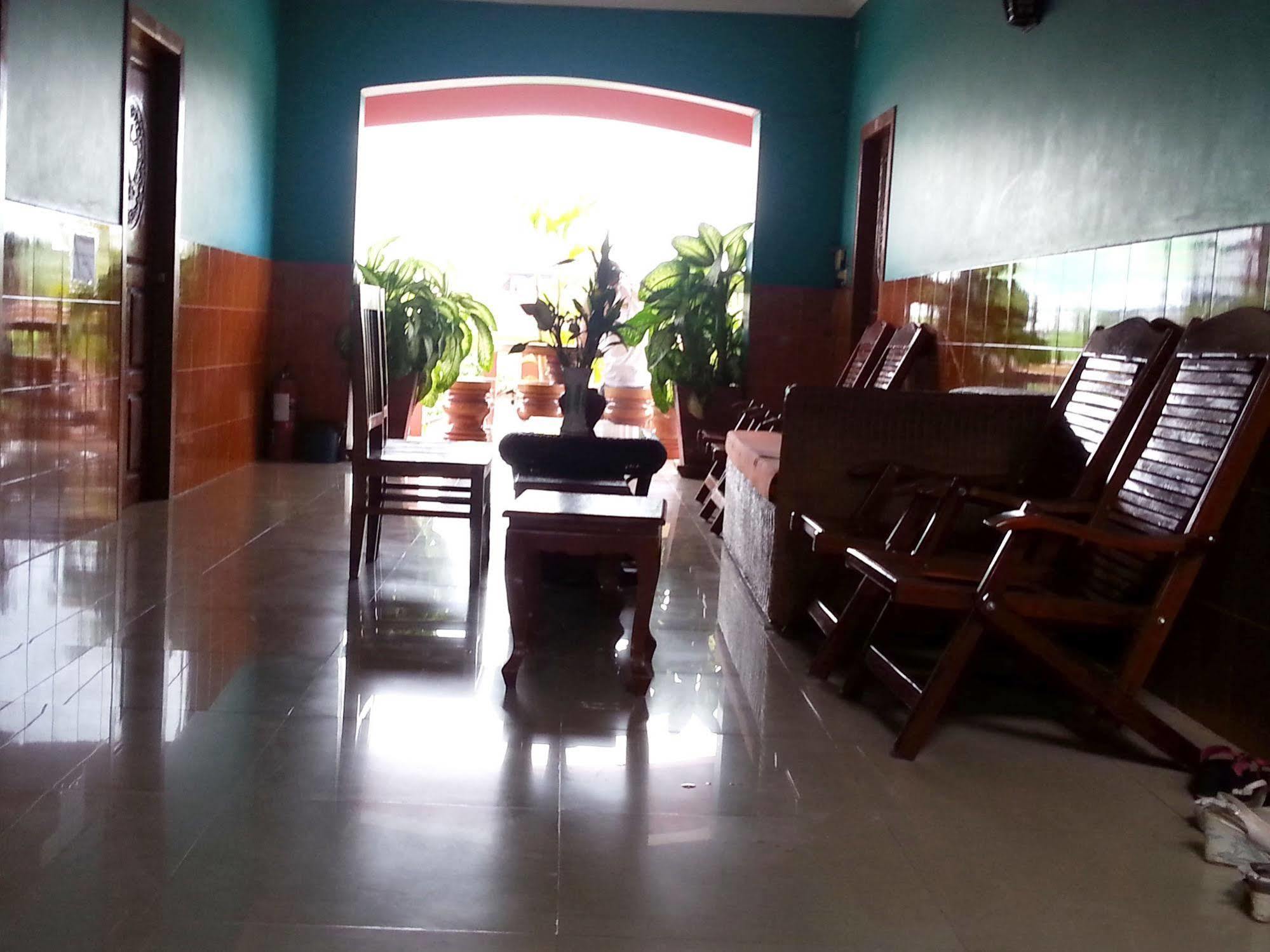 Ta Som Guesthouse & Tour Services Siem Reap Esterno foto